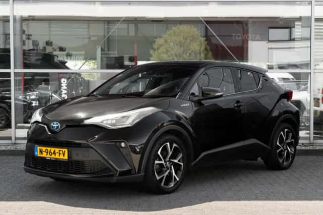 Toyota C-HR (2021) thumbnail 1