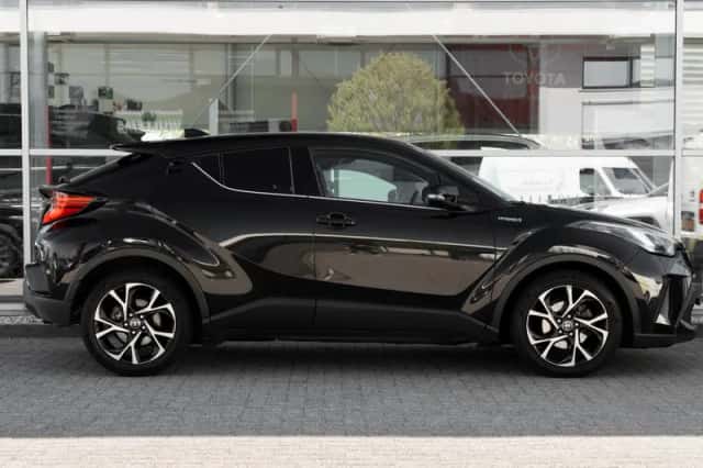 Toyota C-HR (2021) thumbnail 3