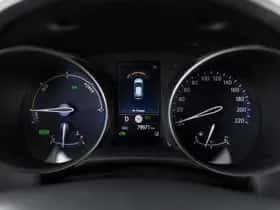 Toyota C-HR (2021) thumbnail 6