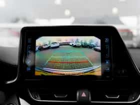 Toyota C-HR (2019) thumbnail 17