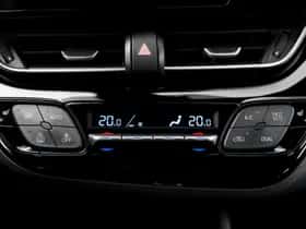 Toyota C-HR (2019) thumbnail 22