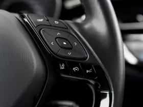 Toyota C-HR (2019) thumbnail 26