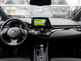 Toyota C-HR (2019) thumbnail 4