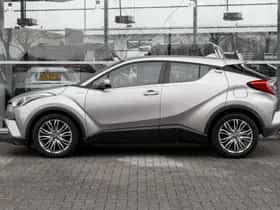 Toyota C-HR (2019) thumbnail 9