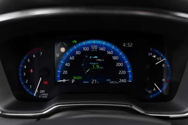 Toyota Corolla (2022) thumbnail 6
