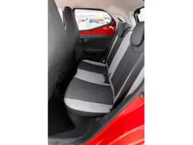 Toyota Aygo (2016) thumbnail 12