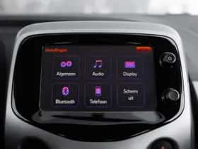 Toyota Aygo (2016) thumbnail 18