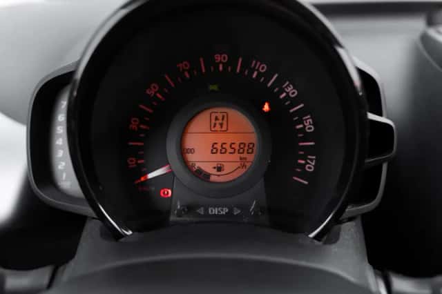 Toyota Aygo (2016) thumbnail 6