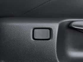 Toyota Corolla (2024) thumbnail 12