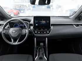 Toyota Corolla (2024) thumbnail 4