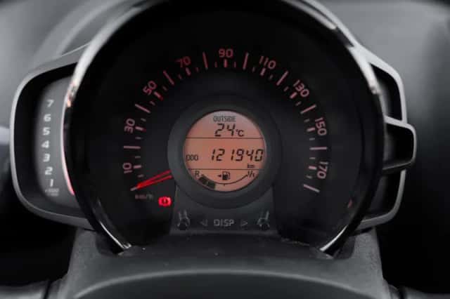 Toyota Aygo (2015) thumbnail 6