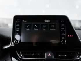 Toyota C-HR (2021) thumbnail 19