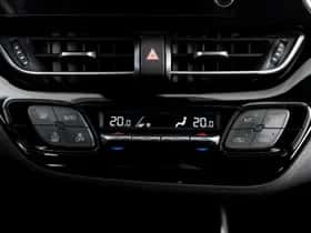Toyota C-HR (2021) thumbnail 21