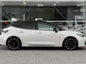 Toyota Corolla (2021) thumbnail 3