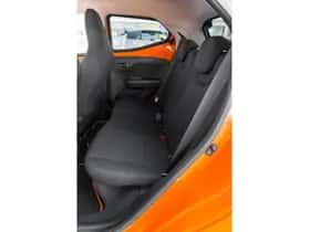 Toyota Aygo (2019) thumbnail 12