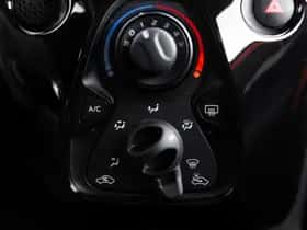 Toyota Aygo (2019) thumbnail 21