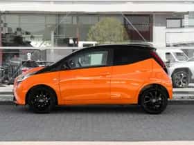 Toyota Aygo (2019) thumbnail 9