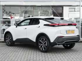 Toyota C-HR (2024) thumbnail 8