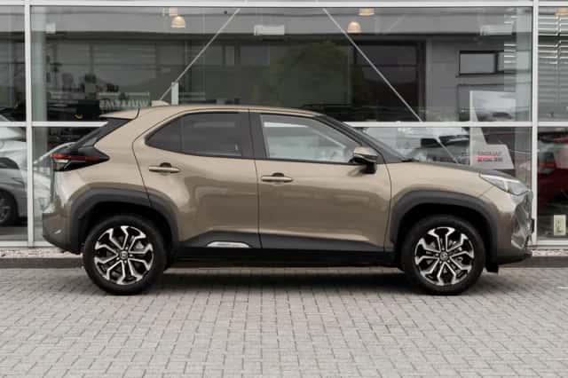 Toyota Yaris Cross (2022) thumbnail 3