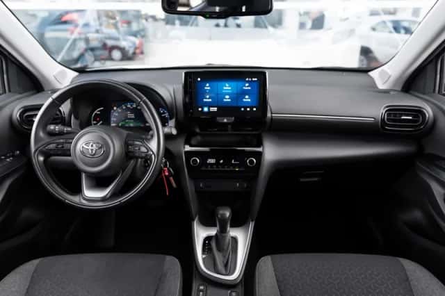 Toyota Yaris Cross (2023) thumbnail 4