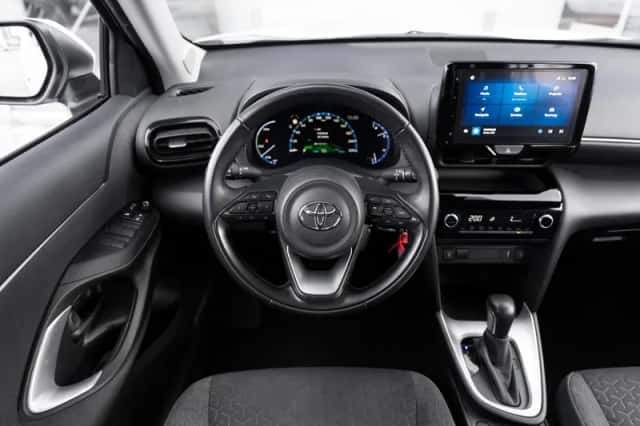 Toyota Yaris Cross (2023) thumbnail 5