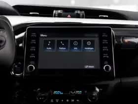 Toyota Hilux (2023) thumbnail 15