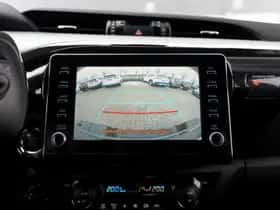 Toyota Hilux (2023) thumbnail 16