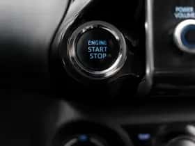 Toyota Hilux (2023) thumbnail 22