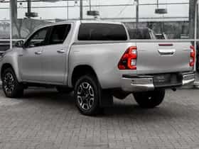 Toyota Hilux (2023) thumbnail 8