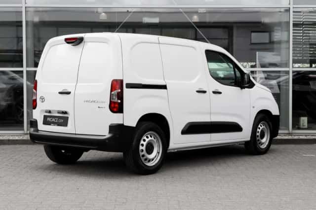 Toyota Proace (2026) thumbnail 2