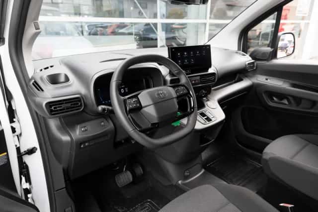 Toyota Proace (2026) thumbnail 4