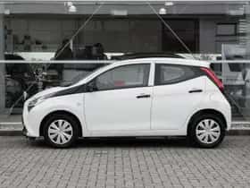 Toyota Aygo (2021) thumbnail 9