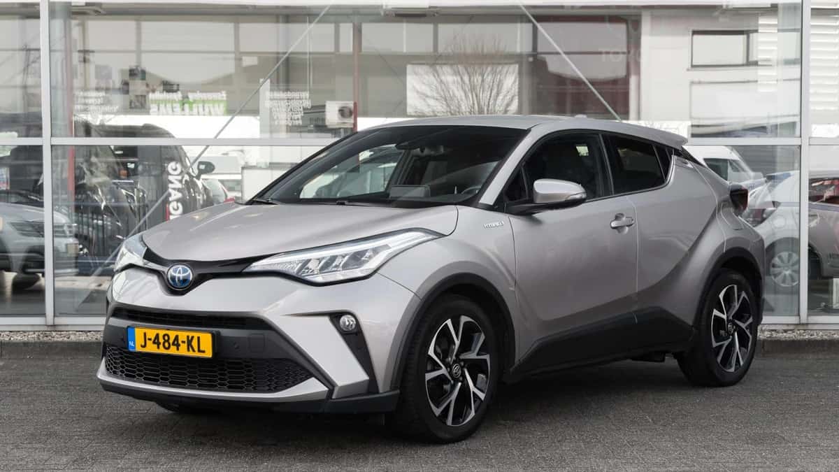 Toyota C-HR (2020) — foto 1