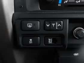 Toyota Land Cruiser (2022) thumbnail 24