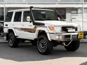 Toyota Land Cruiser (2022) thumbnail 7
