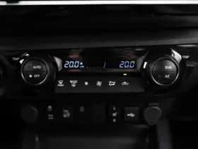 Toyota Hilux (2024) thumbnail 20