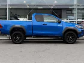 Toyota Hilux (2024) thumbnail 3