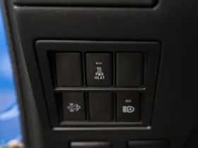 Toyota Hilux (2024) thumbnail 30