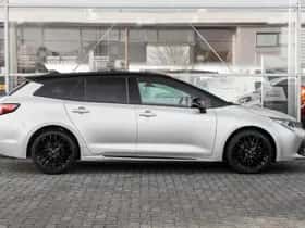 Toyota Corolla (2023) thumbnail 3
