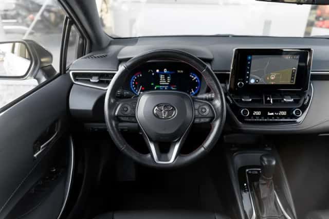 Toyota Corolla (2023) thumbnail 5