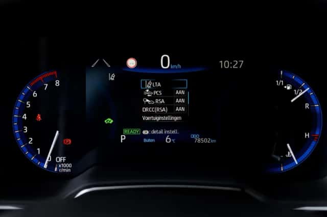 Toyota Corolla (2023) thumbnail 6