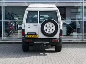 Toyota Land Cruiser (1998) thumbnail 14