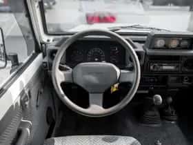 Toyota Land Cruiser (1998) thumbnail 5