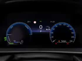 Toyota C-HR (2026) thumbnail 6