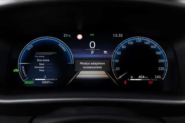 Toyota Corolla (2024) thumbnail 6