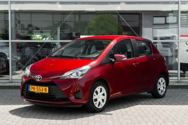 Toyota Yaris (2017) thumbnail 1