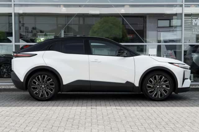 Toyota C-HR+ (2026) thumbnail 3