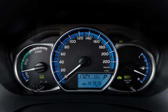 Toyota Yaris (2016) thumbnail 6