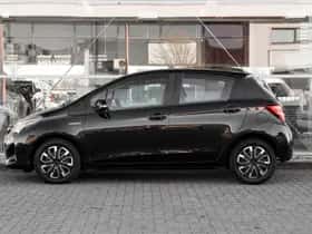 Toyota Yaris (2016) thumbnail 9