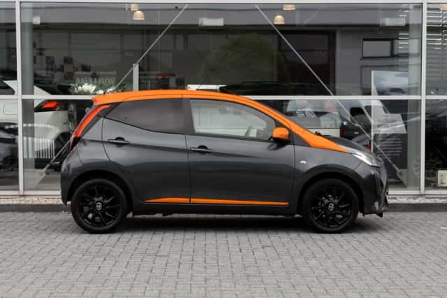 Toyota Aygo (2021) thumbnail 3